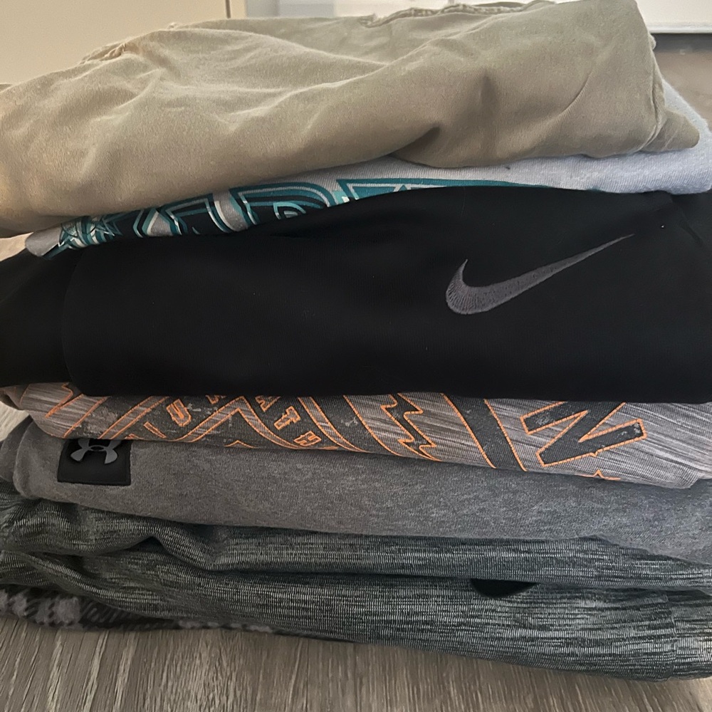 Men’s clothing lot